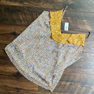 Banana Republic - NWT Tank Top Size Medium